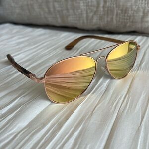 Oculuswear rose gold sunglasses